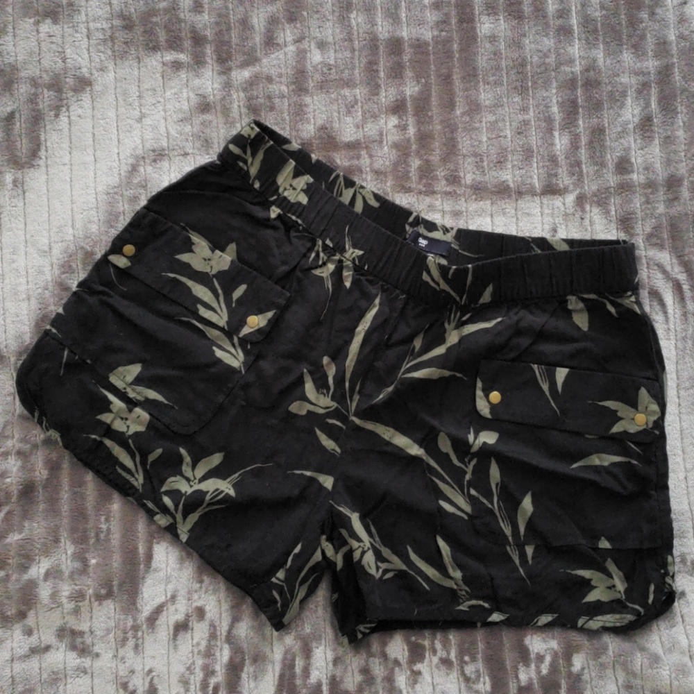 GAP shorts size S